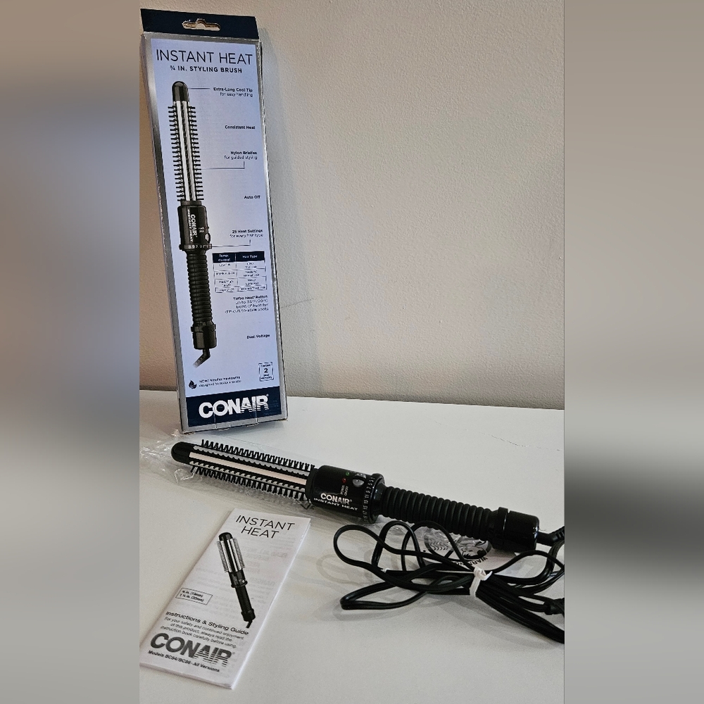 Conair 3/4in Instant Heat Styling Brush